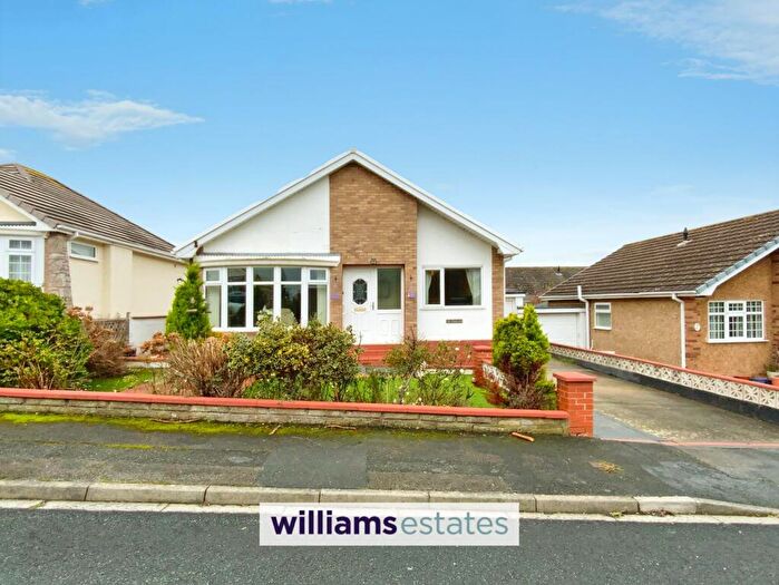 2 Bedroom Detached Bungalow For Sale In Ffordd Cae Glas, Rhuddlan, LL18