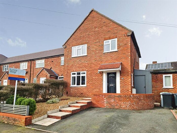 3 Bedroom End Of Terrace House For Sale In Townfields, Sandbach, CW11