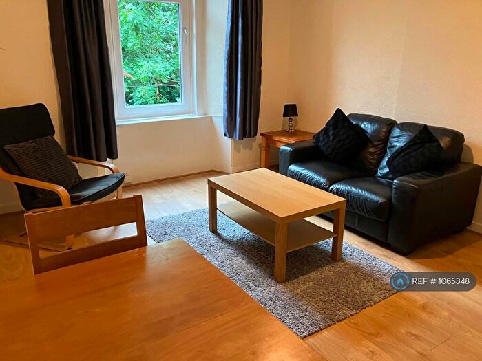 2 Bedroom Flat To Rent In Bruce St, Stirling, FK8