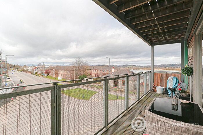2 Bedroom Flat To Rent In Raploch Road, Stirling, FK8