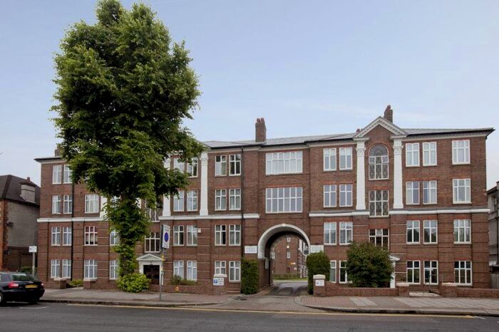 1 Bedroom Flat To Rent In Golders Green Road, NW1