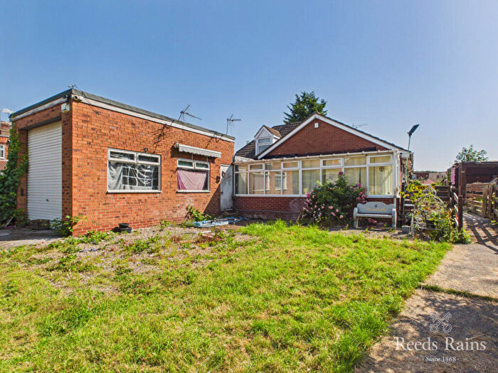 3 Bedroom Detached Bungalow For Sale In Setting Road, Hull, HU5
