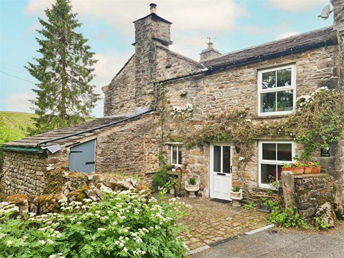 2 Bedroom Cottage For Sale In Oughtershaw, Skipton, BD23