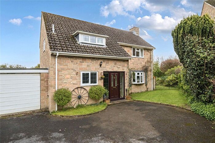 3 Bedroom Detached House For Sale In Rackclose Park, Chard, Somerset, TA20