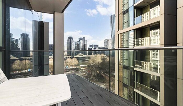 1 Bedroom Apartment For Sale In Laker Court, Harbour Way, Isle Of Dogs, London, E14