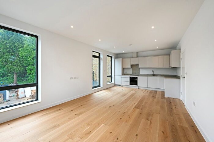 2 Bedroom Flat To Rent In Upper Shirley Road, Croydon, CR0