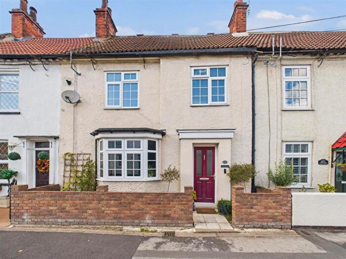 4 Bedroom Cottage For Sale In Swinegate, Hessle, HU13