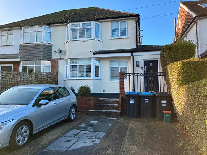 3 Bedroom House To Rent In Foxon Lane, CR3