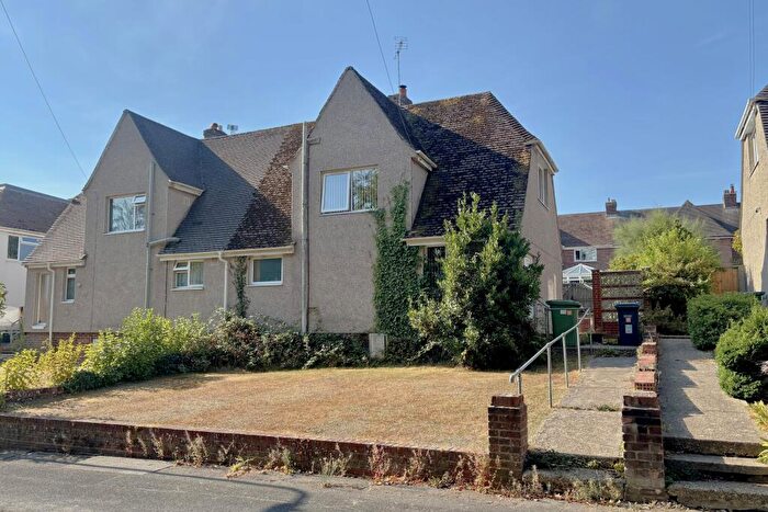 2 Bedroom Semi-Detached House For Sale In Dove Dale, Eastleigh, SO50