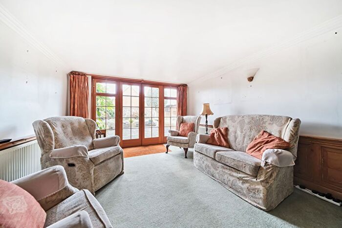 3 Bedroom Terraced House For Sale In Abbey Street, Faversham, ME13