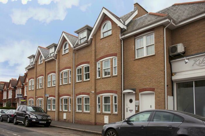 1 Bedroom Apartment To Rent In Guernsey Grove, London, SE24