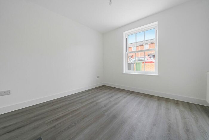 2 Bedroom End Of Terrace House For Sale In New Road, Netley Abbey, Southampton, Hampshire, SO31