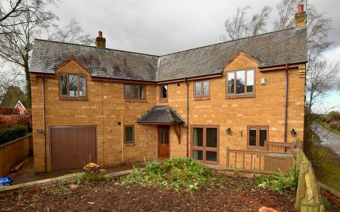 4 Bedroom Detached House To Rent In Walgrave Road, Hannington, Northampton, NN6