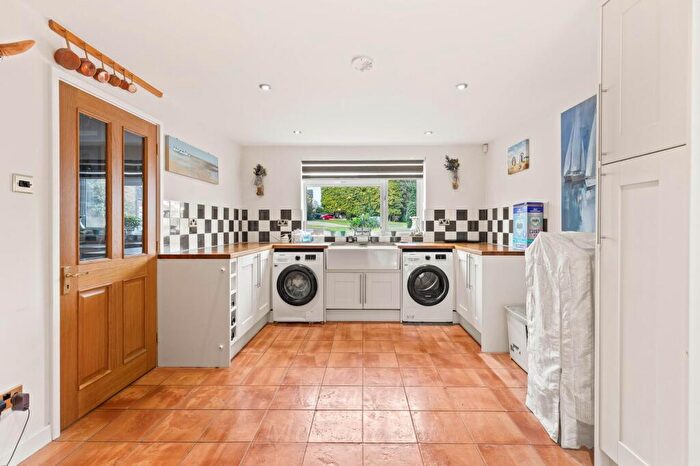 5 Bedroom Detached House For Sale In Newlands Park, Copthorne, RH10