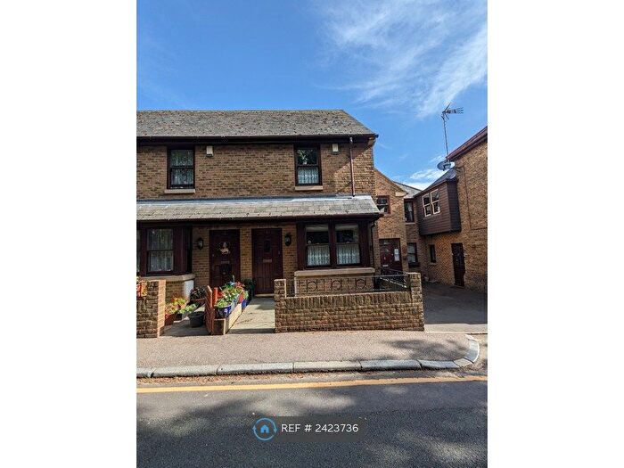 2 Bedroom Terraced House To Rent In Baker Court, Ramsgate, CT11