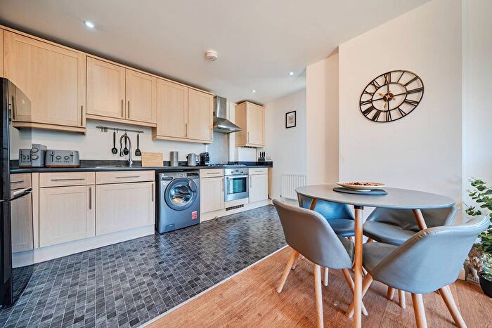 2 Bedroom Flat To Rent In Tarves Way, Greenwich, London, SE10