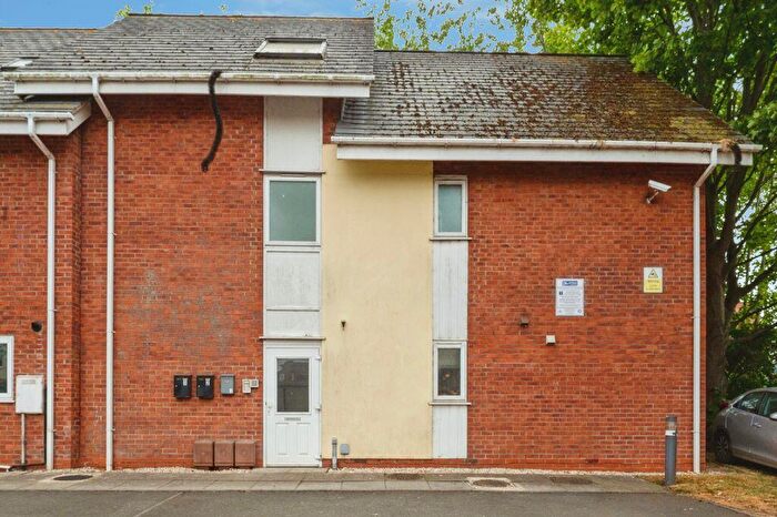 2 Bedroom Flat For Sale In Alexandra Wharf, Grimsby, DN31