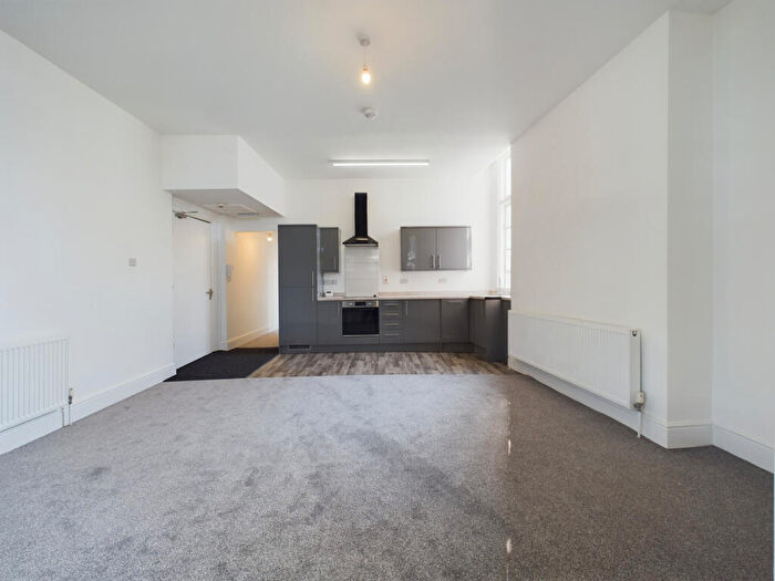 2 Bedroom Apartment To Rent In Beverley Road, Hull, Yorkshire, HU3