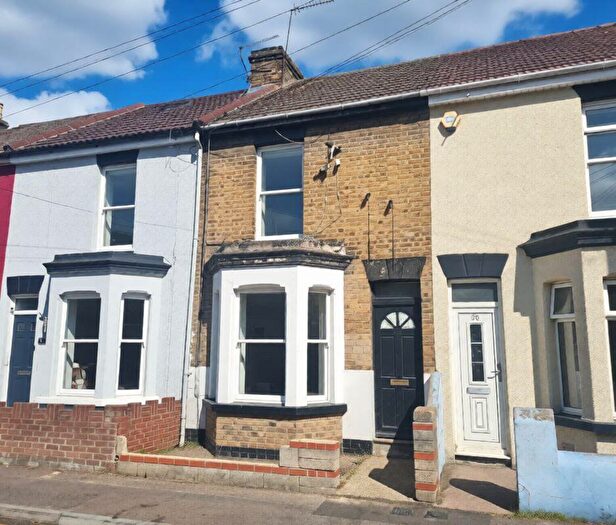 2 Bedroom Terraced House For Sale In Victoria Street, Gillingham, ME7