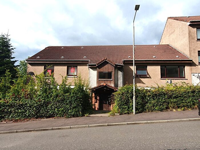 2 Bedroom Flat For Sale In C Kilcreggan View, Greenock, Renfrewshire, PA15