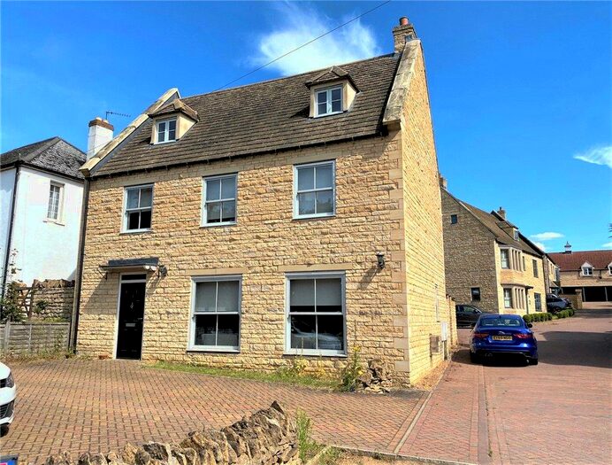 5 Bedroom Detached House For Sale In Field Close, Collyweston, Stamford, PE9