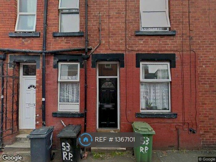 2 Bedroom Terraced House To Rent In Recreation Place, Leeds, LS11