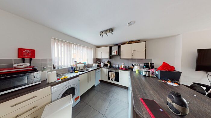 4 Bedroom Terraced House To Rent In Kilbourn Street, Nottingham, NG3