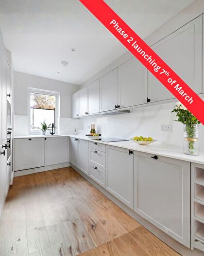 4 Bedroom Terraced House For Sale In Rowan Road, Streatham, SW16