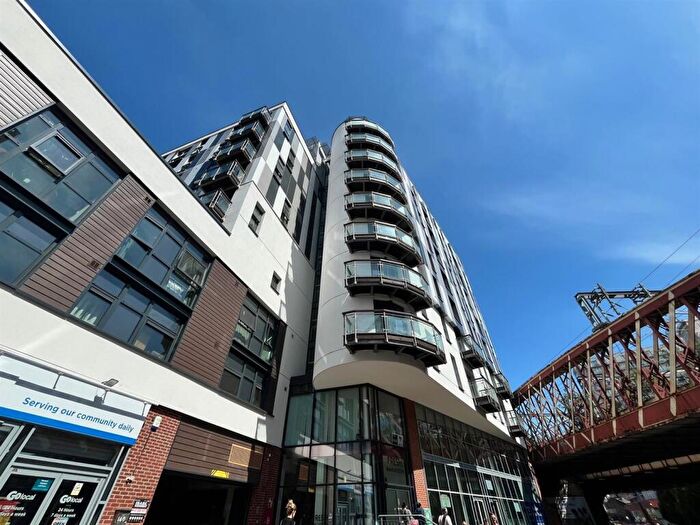 3 Bedroom Flat To Rent In Fresh, Chapel Street, Salford, M3