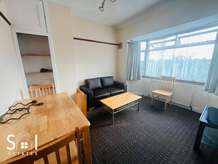 2 Bedroom Flat To Rent In Devonshire Road, Southall, UB1