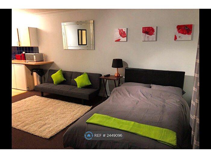 Studio To Rent In Sough, Slough, SL1