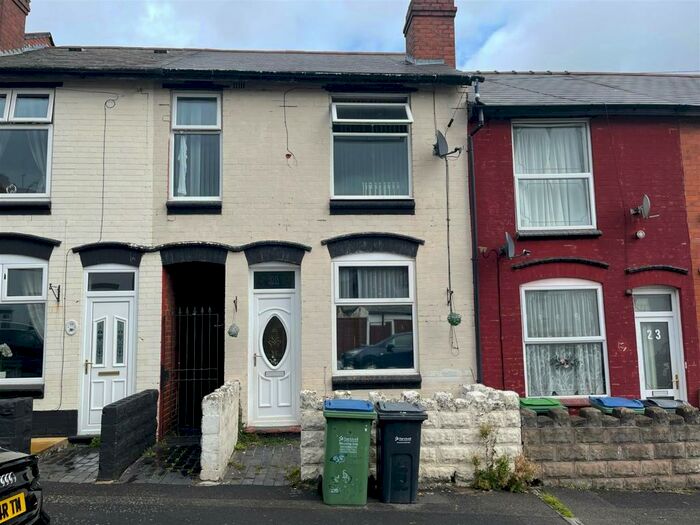 3 Bedroom Terraced House To Rent In Clifton Road, Smethwick, B67