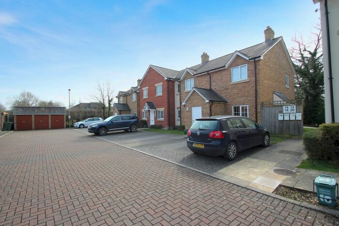 2 Bedroom Flat To Rent In Marsh Lane, Didcot, OX11