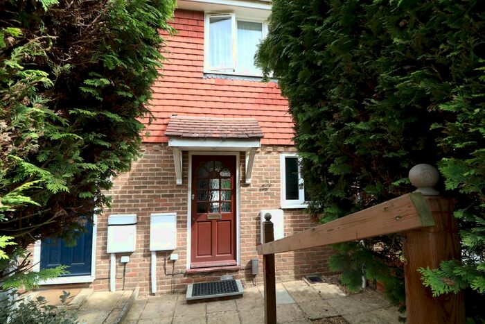 2 Bedroom Terraced House To Rent In Holmesdale Road, North Holmwood, Dorking, RH5