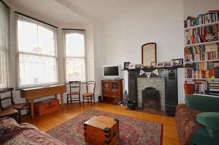 1 Bedroom Flat To Rent In Ferme Park Road, Crouch End, London, N8