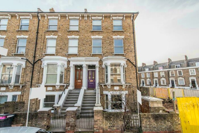 2 Bedroom Apartment To Rent In Lilford Road, Camberwell, London, SE5