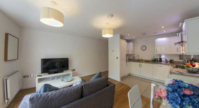 2 Bedroom Flat To Rent In Lockwood Court, London, WD6