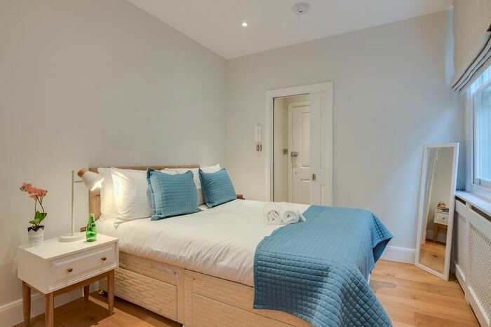 Studio To Rent In Eh - Kenway Road, Kenway Road, Earls Court, London, SW5