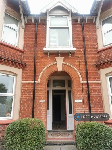 2 Bedroom Flat To Rent In Wokingham Road, Reading, RG6