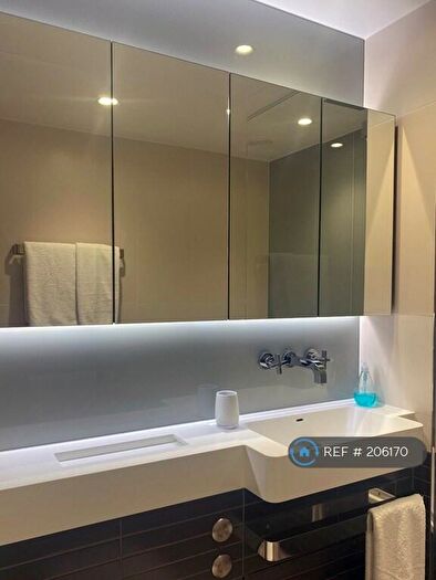 1 Bedroom Flat To Rent In Pearce House, London, SW11