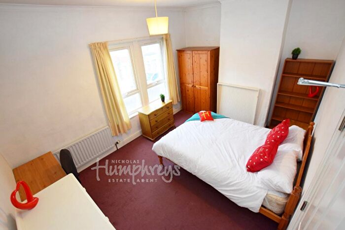 4 Bedroom Terraced House To Rent In Lutterworth Road, Northampton, NN1