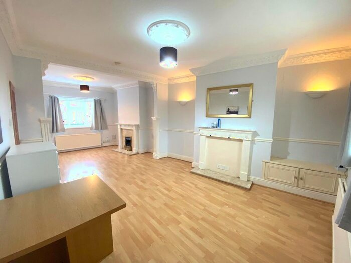 3 Bedroom Property To Rent In Dudley Street, York, YO31