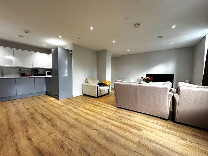 2 Bedroom Flat To Rent In Calverley Road, Tunbridge Wells, TN1