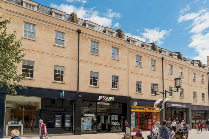 2 Bedroom Apartment To Rent In Southgate Street, BA1