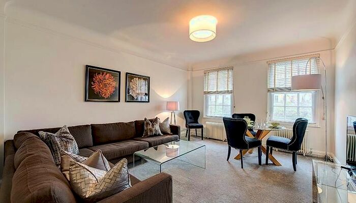 2 Bedroom Flat To Rent In Fulham Road, Chelsea, SW3