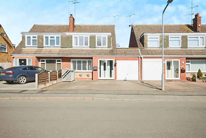 3 Bedroom Semi-Detached House For Sale In Meadow Road, Wolston, Coventry, CV8