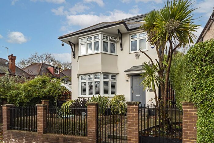 4 Bedroom Detached House To Rent In Dollis Hill Avenue, London, NW2