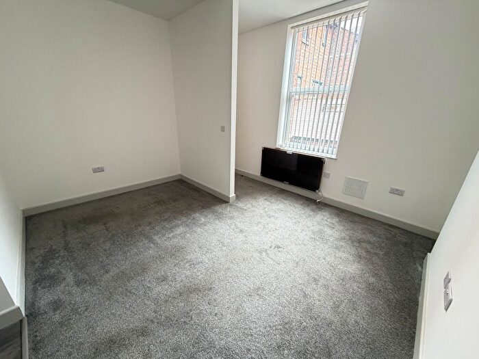 Studio To Rent In Lichfield Street, Bilston, Wolverhampton, WV14