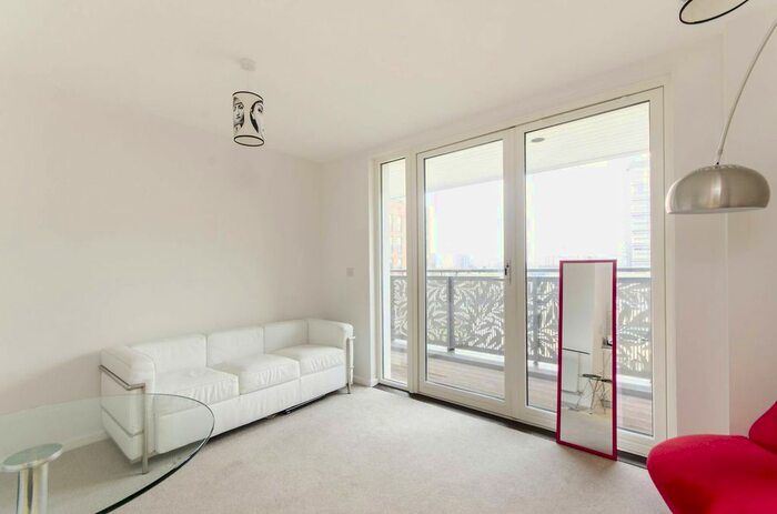 1 Bedroom Flat To Rent In Pandora Court, Royal Docks, London, E16