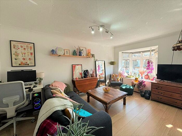 2 Bedroom Apartment To Rent In St Aubyns Road, Upper Norwood, London, SE19